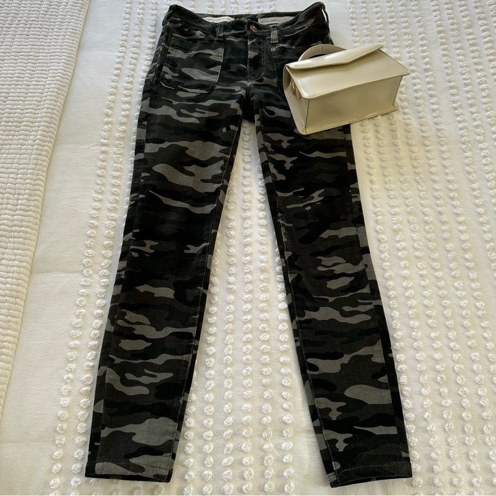 Anthropologie Pilcro High Rise Skinny Corduroy Camo Pants 24P